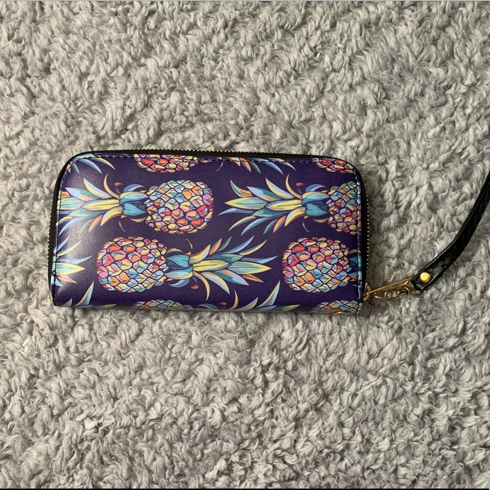Pineapple wallet